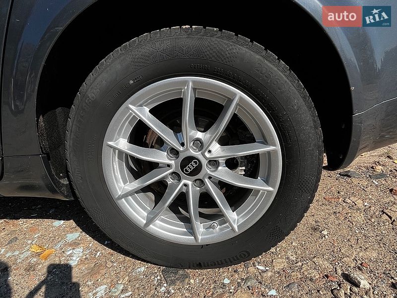 Седан Audi A4 2004 в Звенигородке