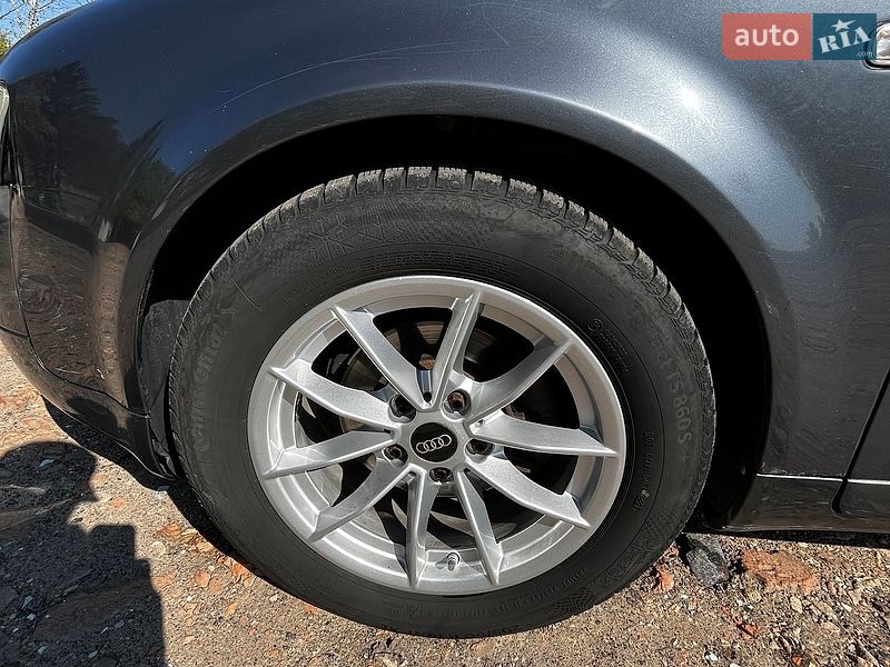 Седан Audi A4 2004 в Звенигородке