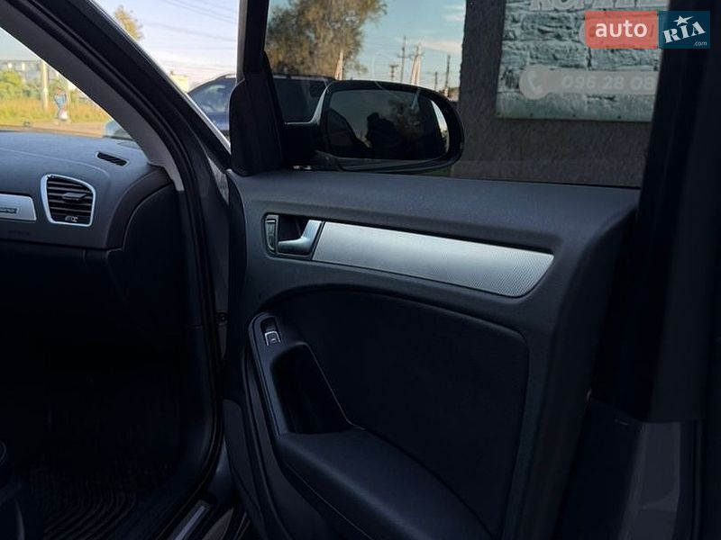 Седан Audi A4 2015 в Самборе