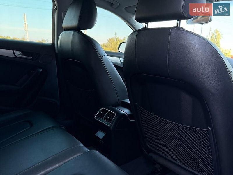 Седан Audi A4 2015 в Самборе