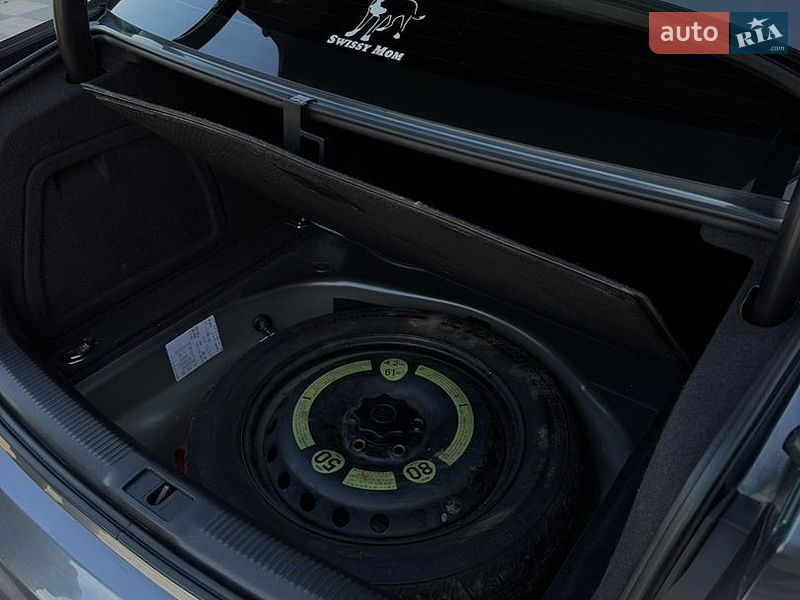 Седан Audi A4 2015 в Самборе