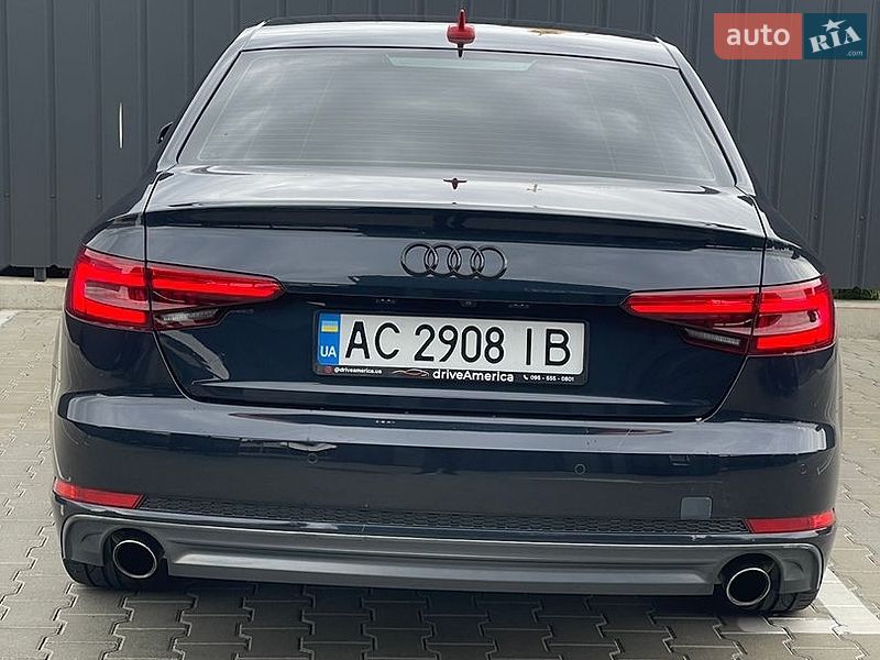 Седан Audi A4 2016 в Луцке