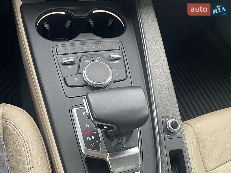 Седан Audi A4 2016 в Луцке