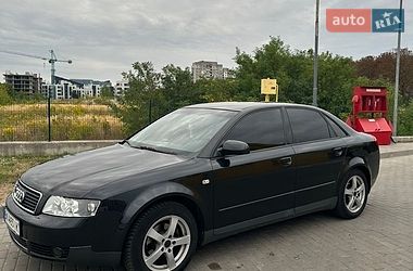 Седан Audi A4 2002 в Ровно