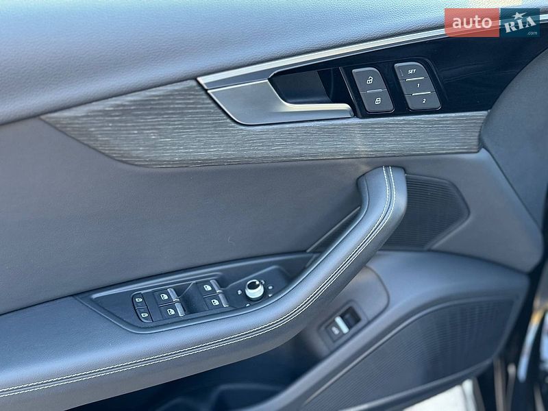 Седан Audi A4 2024 в Києві