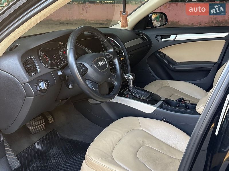 Седан Audi A4 2014 в Одесі