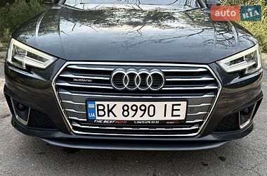 Седан Audi A4 2018 в Кривому Розі