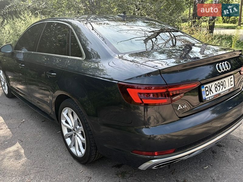 Седан Audi A4 2018 в Кривому Розі