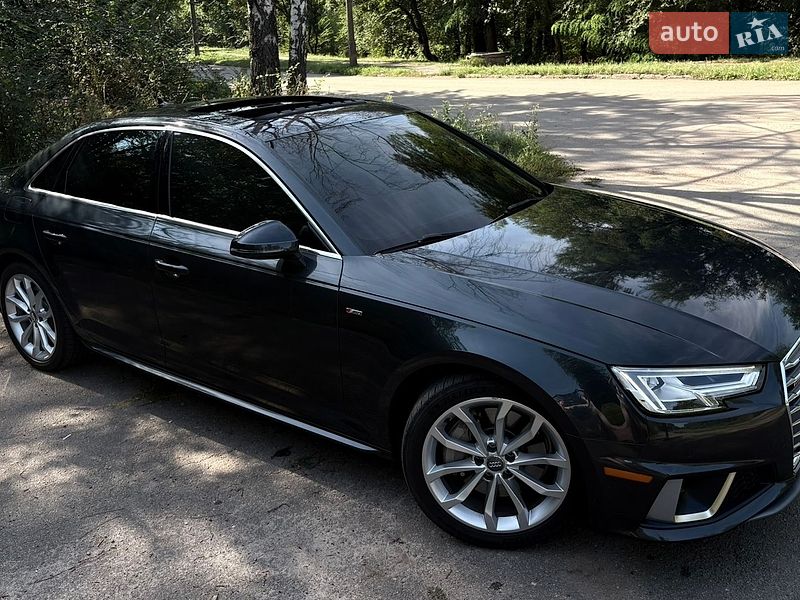 Седан Audi A4 2018 в Кривому Розі