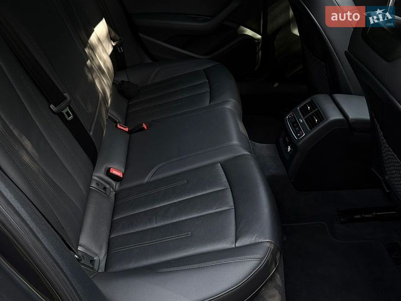 Седан Audi A4 2018 в Кривому Розі