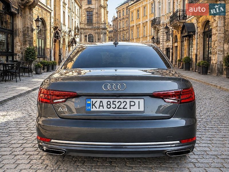 Седан Audi A4 2018 в Києві