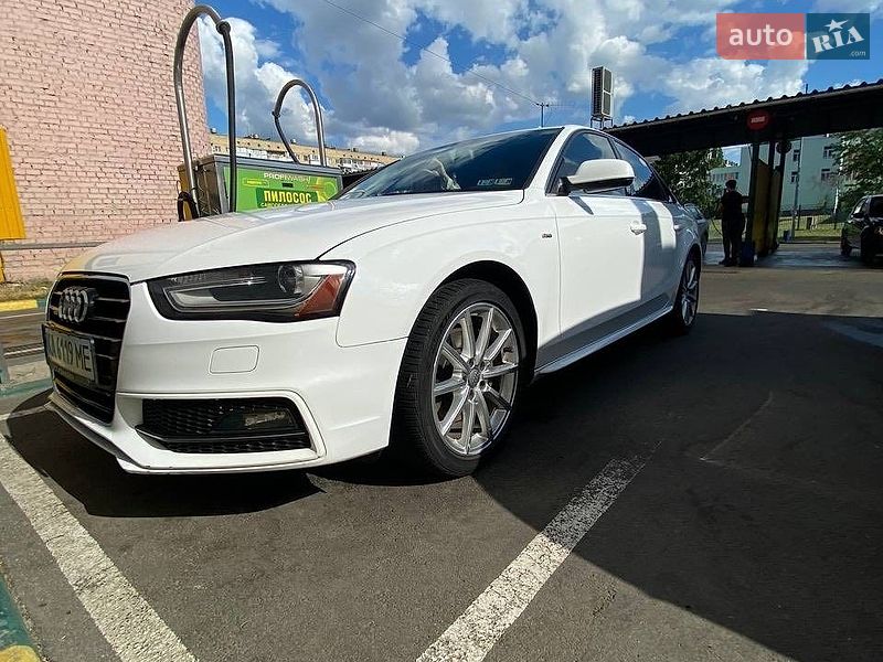Седан Audi A4 2013 в Киеве