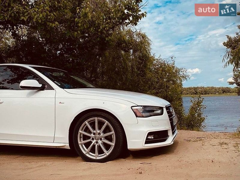 Седан Audi A4 2013 в Киеве