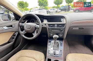 Седан Audi A4 2014 в Львові