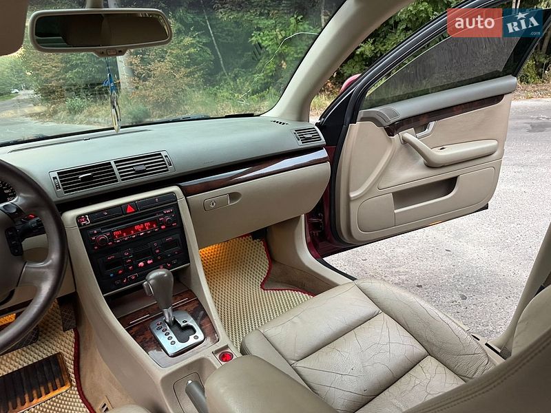 Седан Audi A4 2003 в Львове