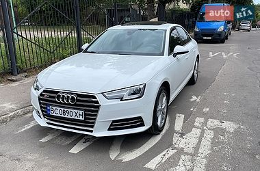 Седан Audi A4 2016 в Львові
