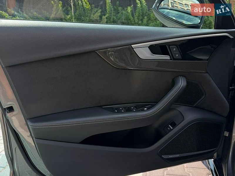 Універсал Audi A4 2019 в Києві