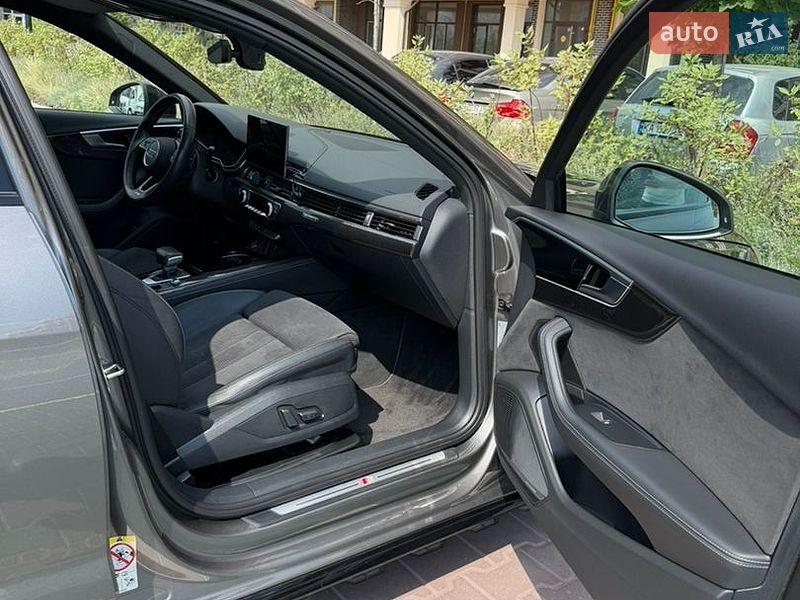 Універсал Audi A4 2019 в Києві