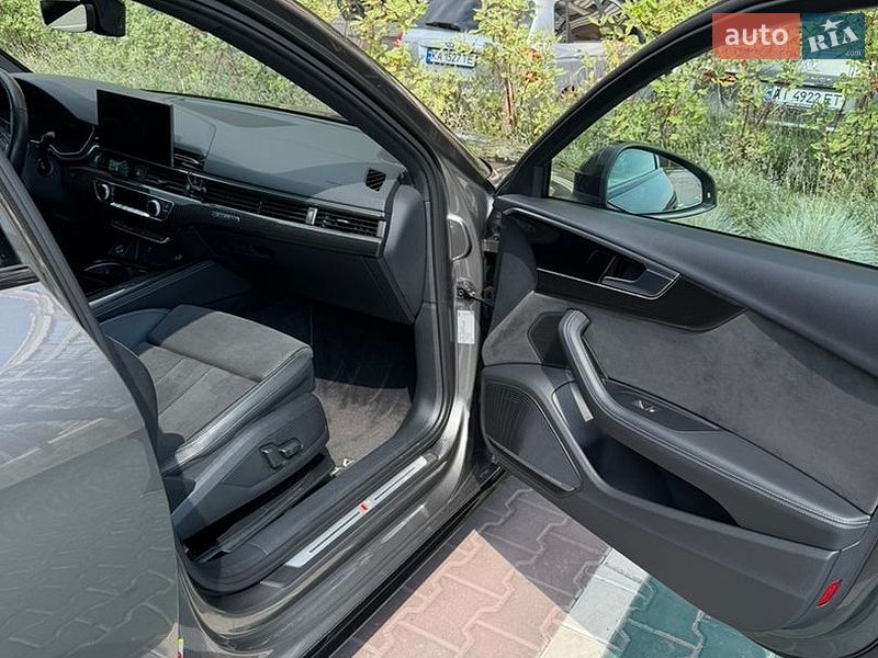Універсал Audi A4 2019 в Києві