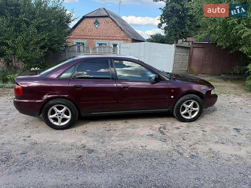 Седан Audi A4 1995 в Харькове