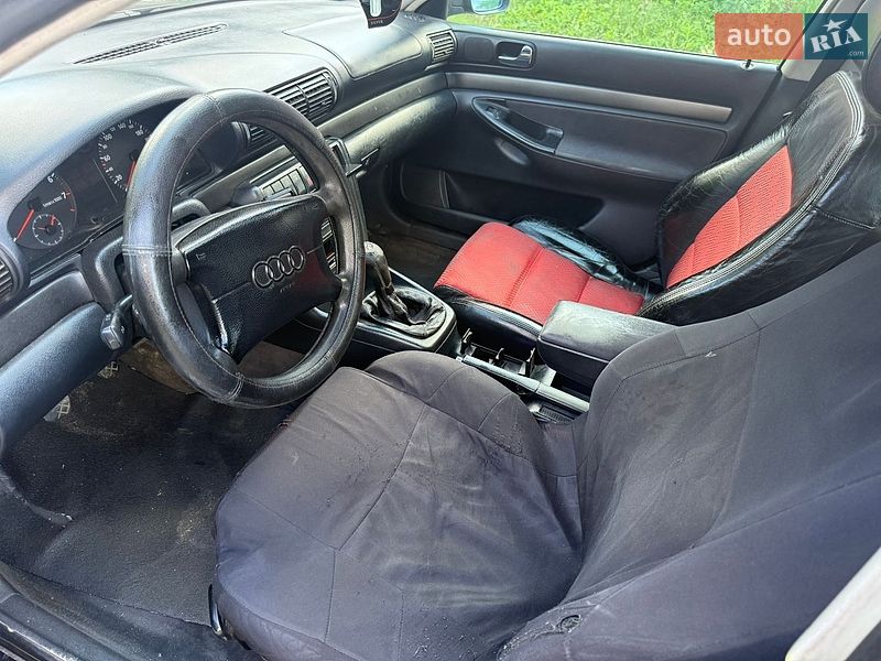 Седан Audi A4 1995 в Харькове