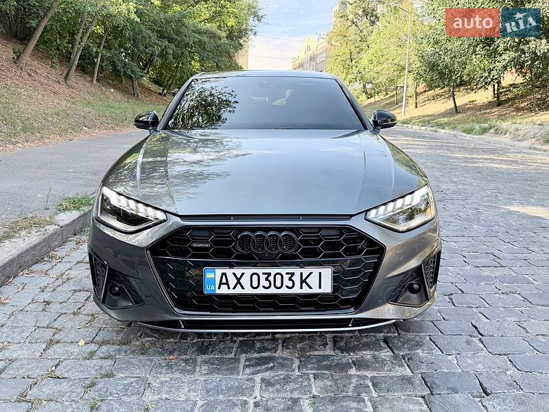 Седан Audi A4 2022 в Харкові