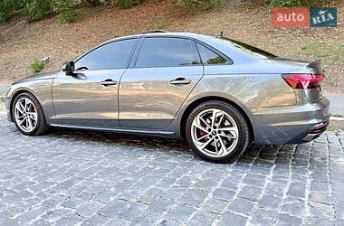 Седан Audi A4 2022 в Харкові
