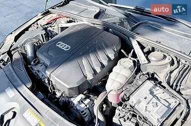 Седан Audi A4 2022 в Харкові