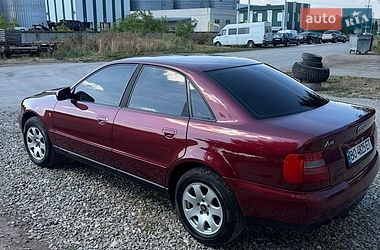 Седан Audi A4 1998 в Тернополе Седан Audi A4 1998 в Тернополе
