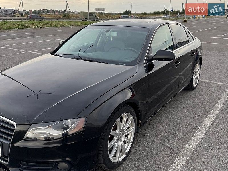Седан Audi A4 2010 в Львове