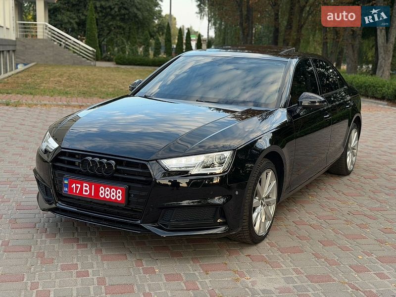 Audi A4, фото из объявления