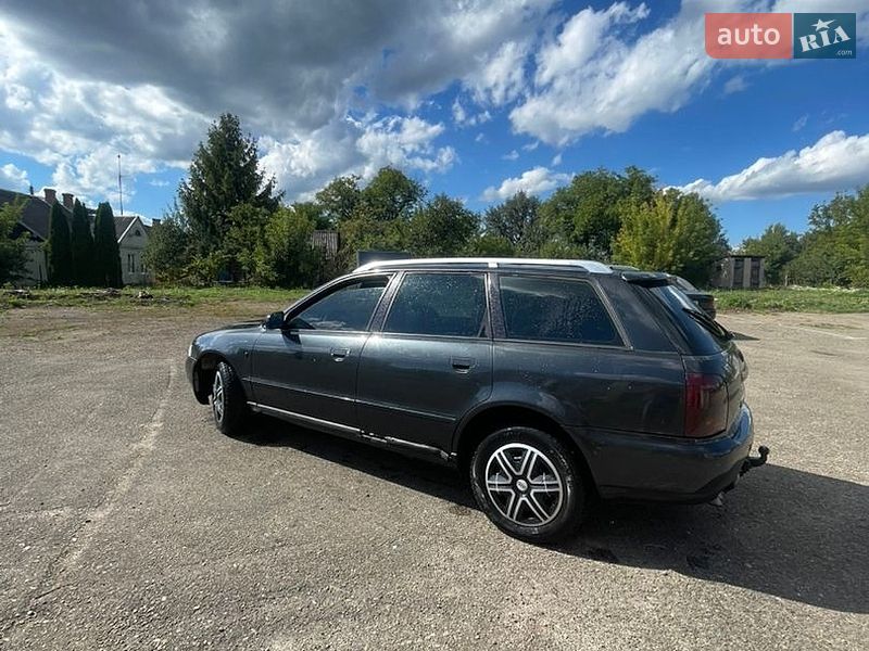 Универсал Audi A4 1998 в Львове