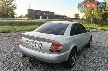 Седан Audi A4 1998 в Малине