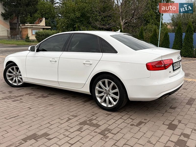Седан Audi A4 2014 в Бершади