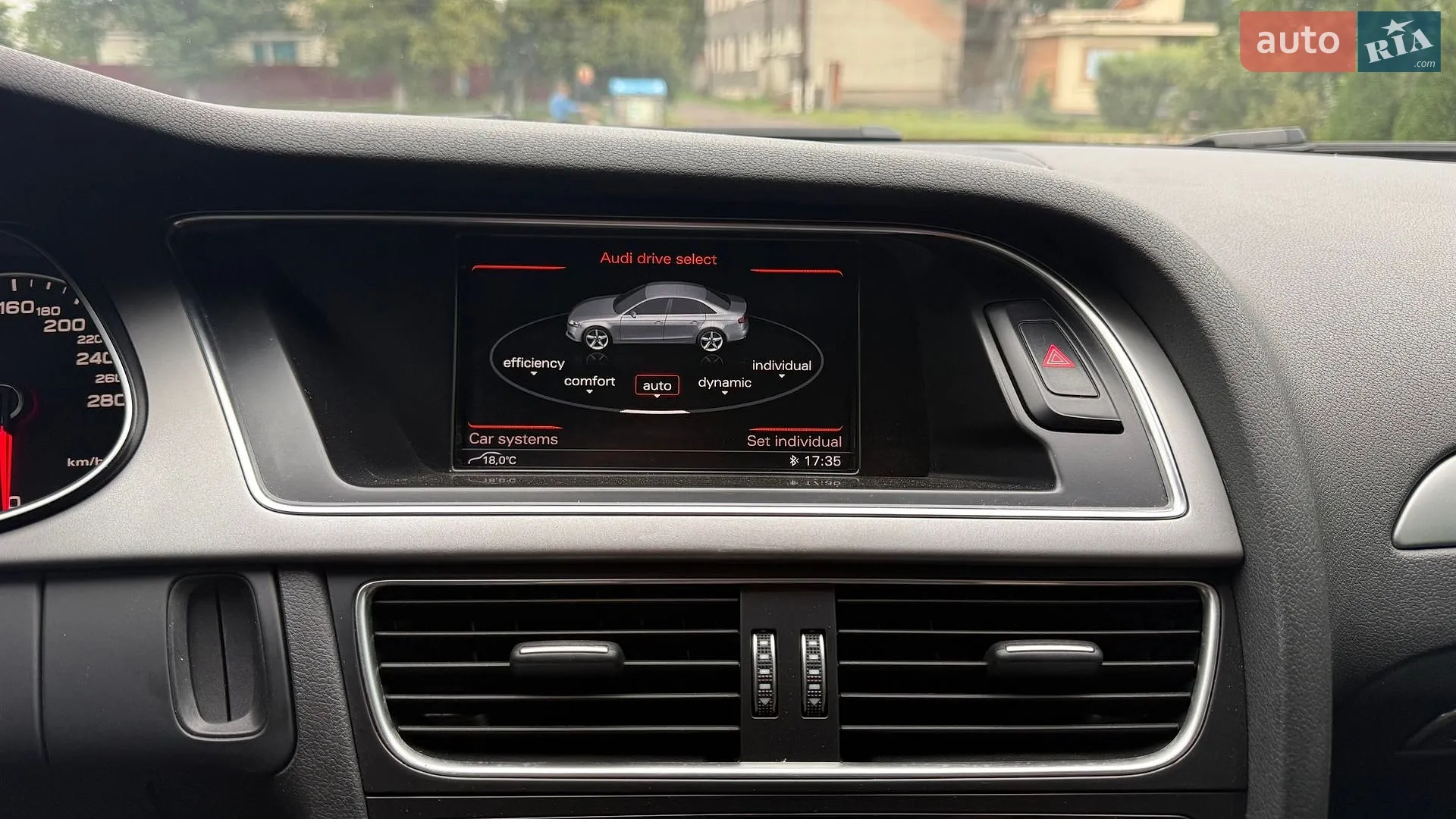 2014 Audi A4 - мініатюра 30