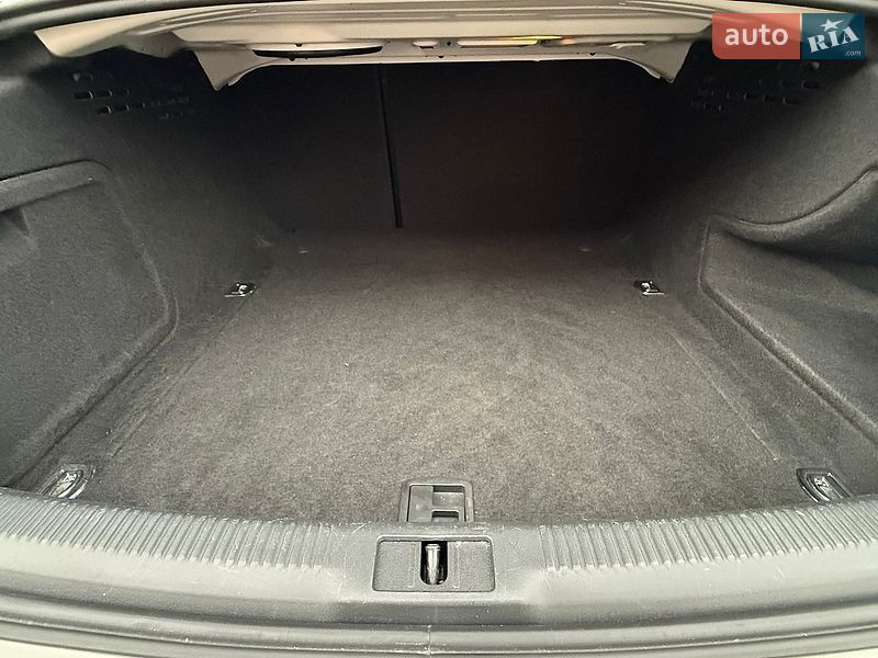 Седан Audi A4 2014 в Бершади