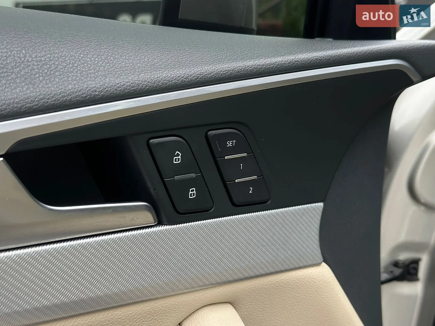 2016 Audi A4 - мініатюра 25