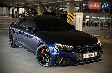 Седан Audi A4 2020 в Киеве