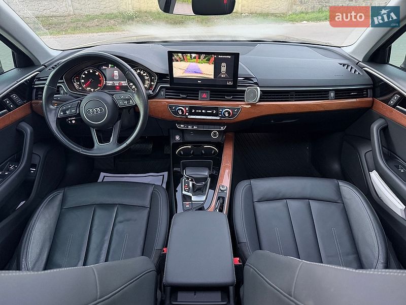 Седан Audi A4 2020 в Львові