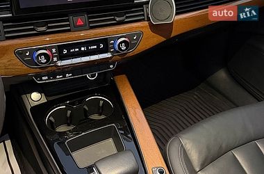 Седан Audi A4 2020 в Львові