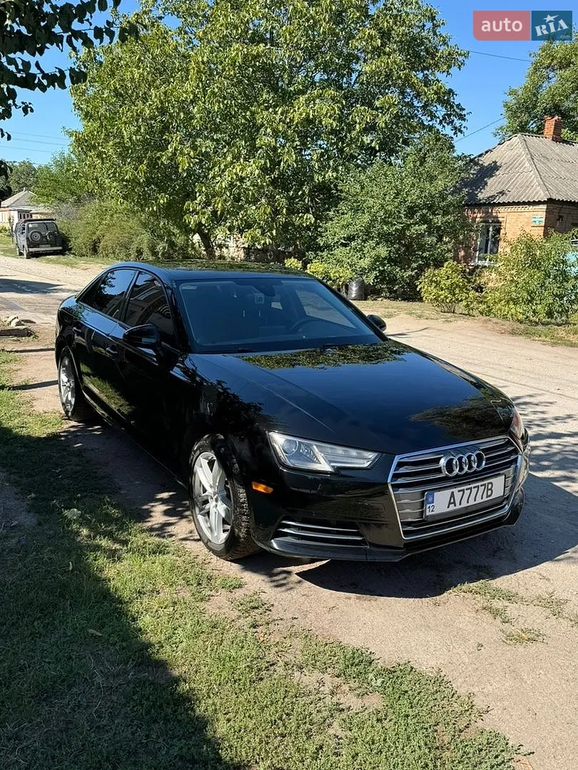 2017 Audi A4 - фото 1