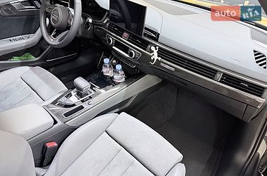 Седан Audi A4 2023 в Києві