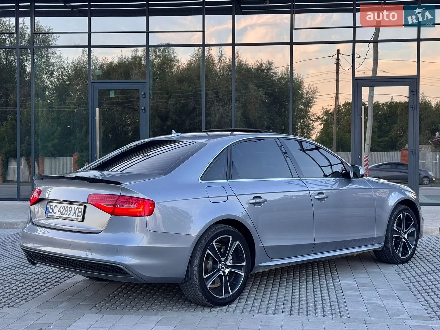 2015 Audi A4 - мініатюра 12