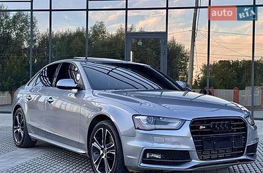 Седан Audi A4 2015 в Самборе