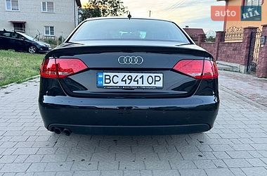 Седан Audi A4 2011 в Львові