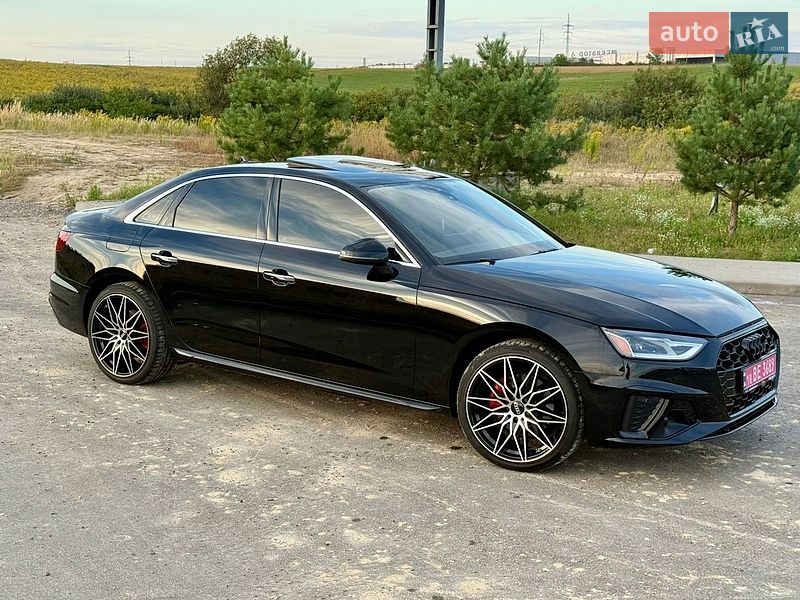 Седан Audi A4 2020 в Рівному