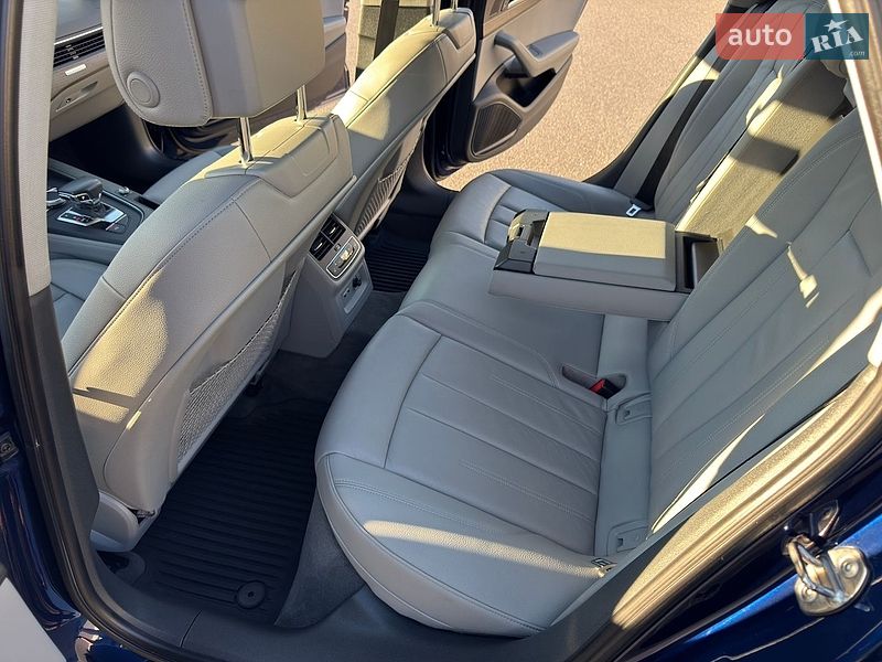 Седан Audi A4 2019 в Києві