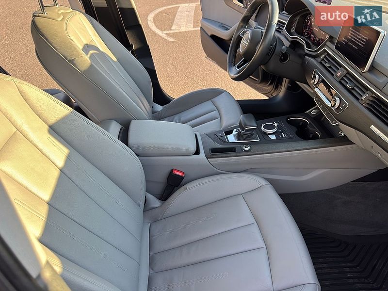 Седан Audi A4 2019 в Києві