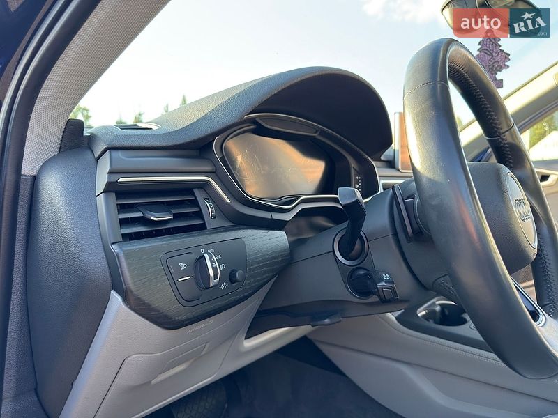 Седан Audi A4 2019 в Києві