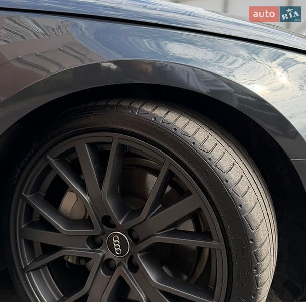 Седан Audi A4 2018 в Харкові